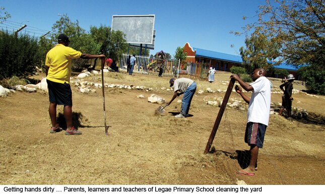 The-Weekly-School-yard