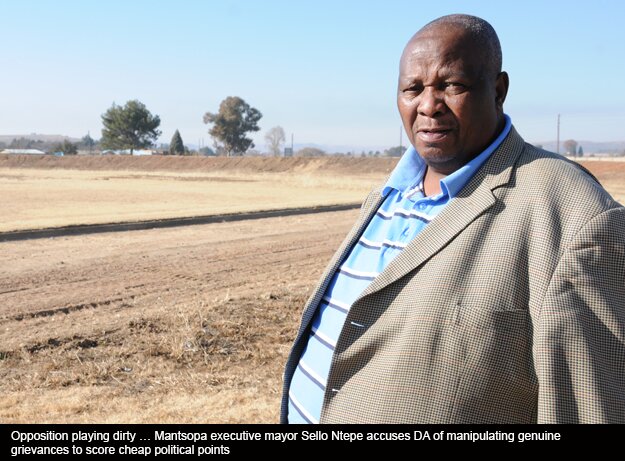 The-Weekly-Sello-Ntepe
